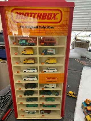 146 Lesney CARS & 1984 Matchbox Store Display Case 3