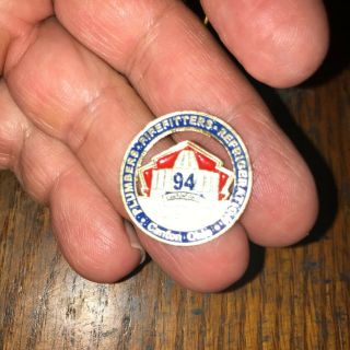 U A Plumbers And Fitters Local 94 Pro Football Hall Of Fame Canton Ohio Pin.