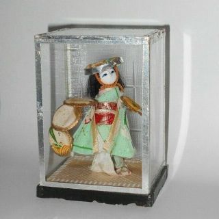 Small Vintage Japanese Geisha Doll In Glass Display 4 Inches Tall Souvenir Doll