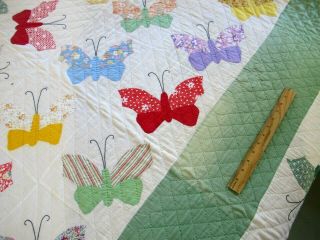 OUTSTANDING Vintage Feed Sack Hand Sewn Applique BUTTERFLY Quilt,  80 