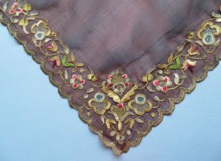 A RARE 18th CENTURY SILK POLYCHROME EMBROIDERED FICHU OR KERCHIEF WITH GOLD WORK 2