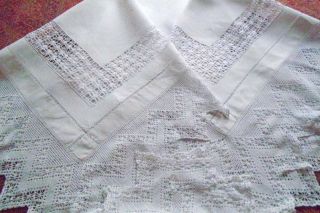 Exquisite Antique Pure White Linen & Lace Tablecloth Drawn Thread Crochet Lace
