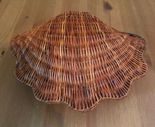 Vintage Clam Shell Wicker Woven Basket Hinged Box Nautical Decor Beach House
