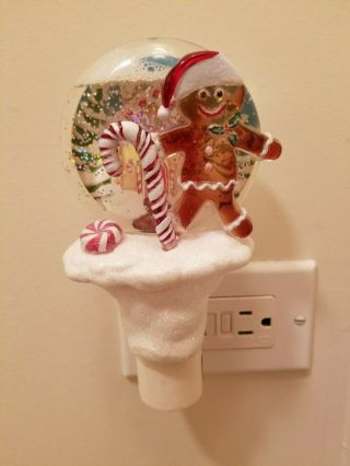 Vintage Ginger Bread Man Snow Globe Night Light With Swivel Plug.  Very Colorful