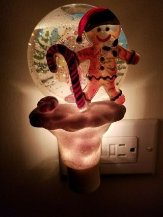 Vintage Ginger Bread Man Snow Globe Night Light With Swivel Plug.  Very Colorful 2