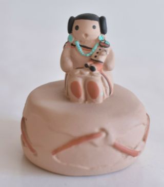 Older Cochiti Pueblo Nm Pottery Story Teller Girl W/doll On Drum