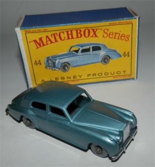 Silver Wheels.  1960s Matchbox.  Lesney.  44 Rolls Royce Silver Cloud, .  In D Box