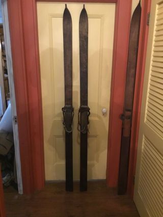 Antique C.  A.  Lund Co.  Wood Snow Skis Record With Bindings Made In Usa