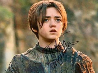 Maisie Williams Aka Arya Stark Autographed 8x10color Photo - Game Of Thrones