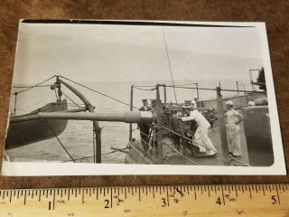 Wwi Photograph Us Navy Sailors Firing Deck Gun Battleship Uss Kearsarge Bb - 5