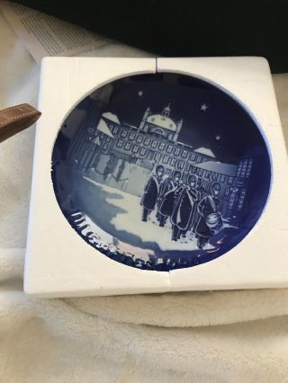 Bing & Grondahl/royal Copenhagen " Changing Of The Guards " Plate - 1990 -