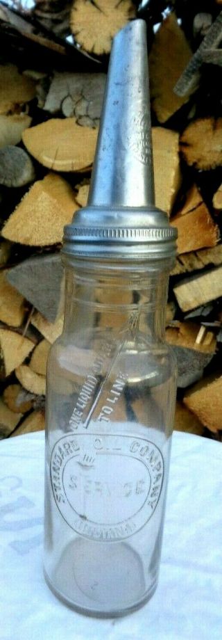 Vintage Standard Oil Company Indiana Glass 1 Quart.  Motor Oil Bottle With Spout