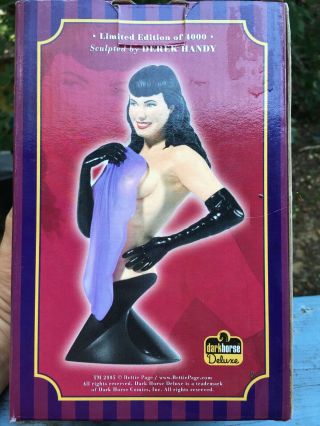 Bettie Page Mini Bust Limited Edition Of 4,  000 Dark Horse Deluxe Numbered