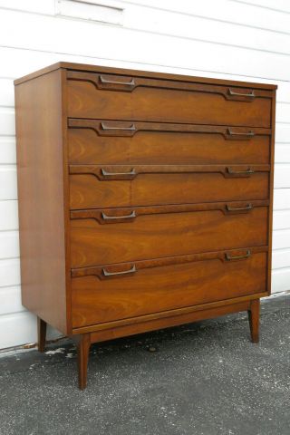 Mid Century Modern Chest Of Drawers 9929