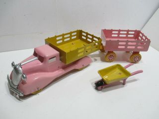 Marx Easter Jelly Bean Truck - Trailer And Wheel Barrow Set