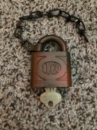 Vintage Collectible Ilco Illinois Lock Co.  Red Padlock Lock With Key