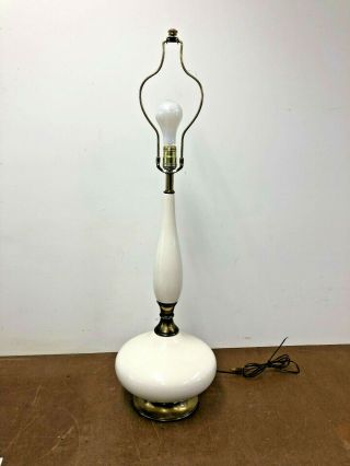 Mid Century Modern Table Lamp White Ceramic Brass Hollywood Regency Vintage 60s