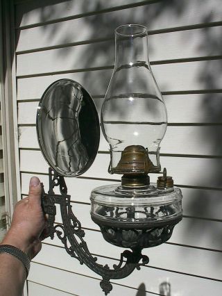 Old Ornate 1890s Antique Cast Iron Wall Bracket Oil Lamp W/reflector 2