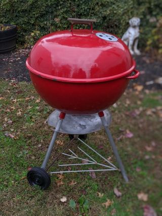 Vintage Weber Red 22.  5 " Charcoal Bbq Kettle Grill Ca.  1974 " The Statesman "