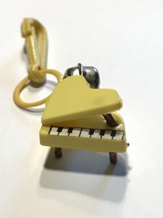 Vintage 80 ' s Plastic Bell Charm Piano Yellow W/ Clip 2