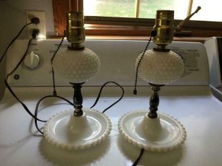 Vintage Vanity Lamps Set Of 2 White Milk Glass Hob Nail Pull Chain