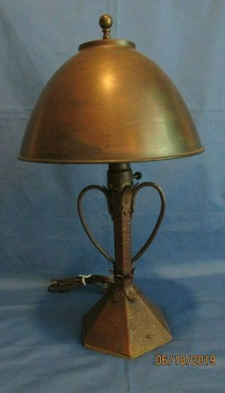 Rare Antique Arts & Crafts Hammered Copper Table Lamp With Patina