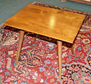 Rare Maple Side Table By Paul Mccobb Planner Group Winchendon