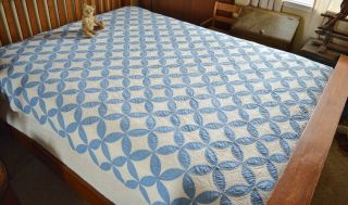 Antique Hand Stitched Blue & White Robbing Peter To Pay Paul Quilt
