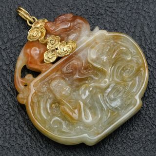 Vintage 14k Yellow Gold Red Green Jade Large Carved Lion & Deity Pendant 38.  3g