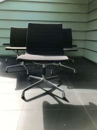 Herman Miller Eames Aluminum Swivel Chair Rare One Chair