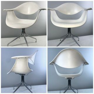 White George Nelson Herman Miller Swag Chair