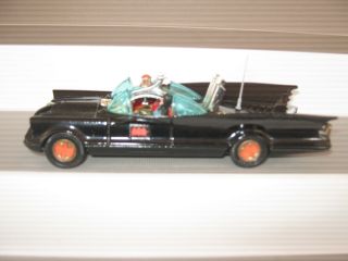 Corgi Batmobile 267 Gloss black with tow hook 1967 - 71 3