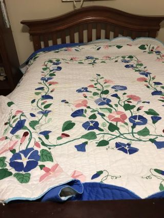 Gorgeous Antique/vintage Handmade Stitched Floral Quilt.  Full /fit Queen Size