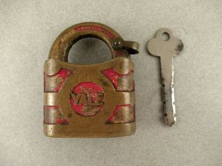 Vintage Yale & Towne Mfg.  Co.  Heavy Duty Solid Brass Padlock Lever Lock With Key