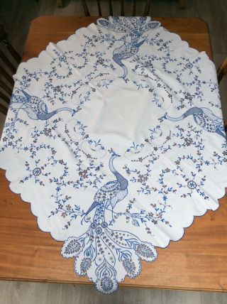 Vintage/Old Madeira tablecloth Blue Hand Embroidered birds & Cut Work Linen 2