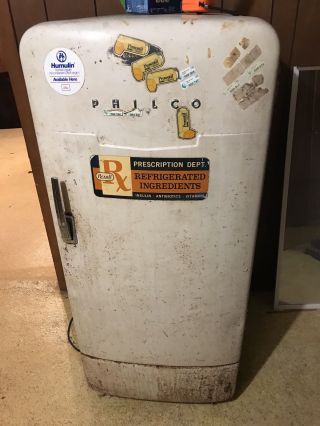 1940s - 50s Vintage Philco Refrigerator (good)