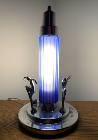 Rare Art Deco L.  V.  Arinson / Ronson Chrome Dancer Lamp