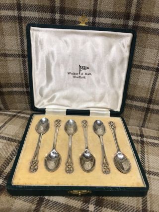 Vintage Box Set Of 6 Solid Silver Art Deco Spoons,  Walker & Hall 1941