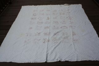 Antique 1924 Hand Embroidered Quilted Nursery Rhyme Animal Blanket 74.  5x76