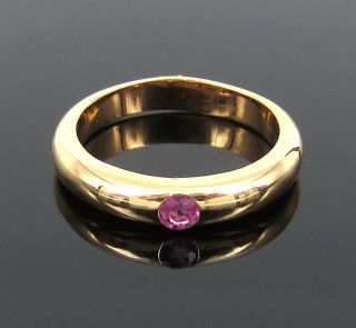 Rare Gerard 0.  20ct Vivid Pink Sapphire & 18k Rose Gold 4mm Curved Band Ring