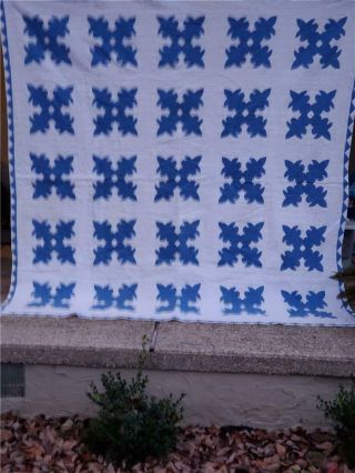 (59) Stunning Vintage Quilt Blue & White Hawaiian Design Handmade