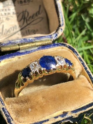 Antique Victorian 18ct Gold Sapphire And Diamond 5 Stone Ring.