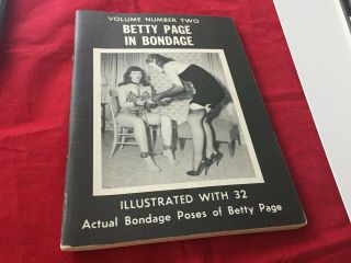 Vintage Betty Page In Bondage Volume 2 Illustrated With 32 Actual Photos - Betty