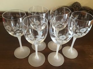 Avon Hummingbird 8 1/4” Crystal Water Glass Goblet