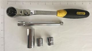 Stanley 10.  5 " Five Position 3/8 " Drive Ratchet With 3/4 " Socket & 6 " Extension