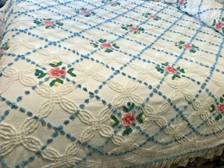 Cabin Craft Needletuft Chenille Bedspread White W/floral Vintage 88 " X100 " Full
