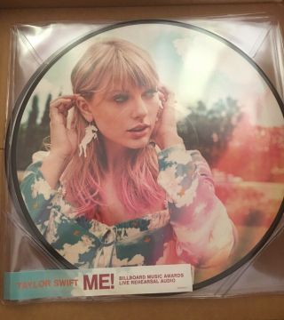 Taylor Swift Vinyl.  Two 12 Inch Vinyls Me