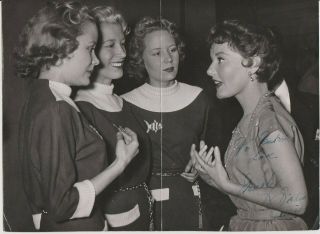Fabulous Unique Laurie Image Of Beverley Sisters & Petula Clark Signed By Bevs