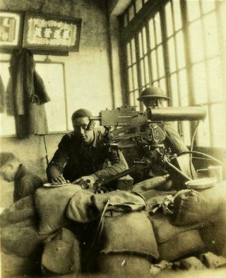 Us Soldier W/ Browning Machine Gun In Shanghai China Orig 1932 Snapshot Photo