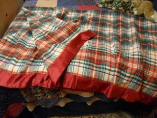 Vintage Wool Blanket Christmas Red Green Plaid Satin Binding 72 " X86 "